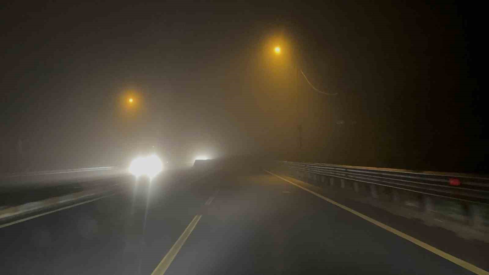 D&uuml;zce&rsquo;de sis etkili oldu, yaz ortasında g&ouml;r&uuml;ş mesafesi 10 metreye d&uuml;şt&uuml;
