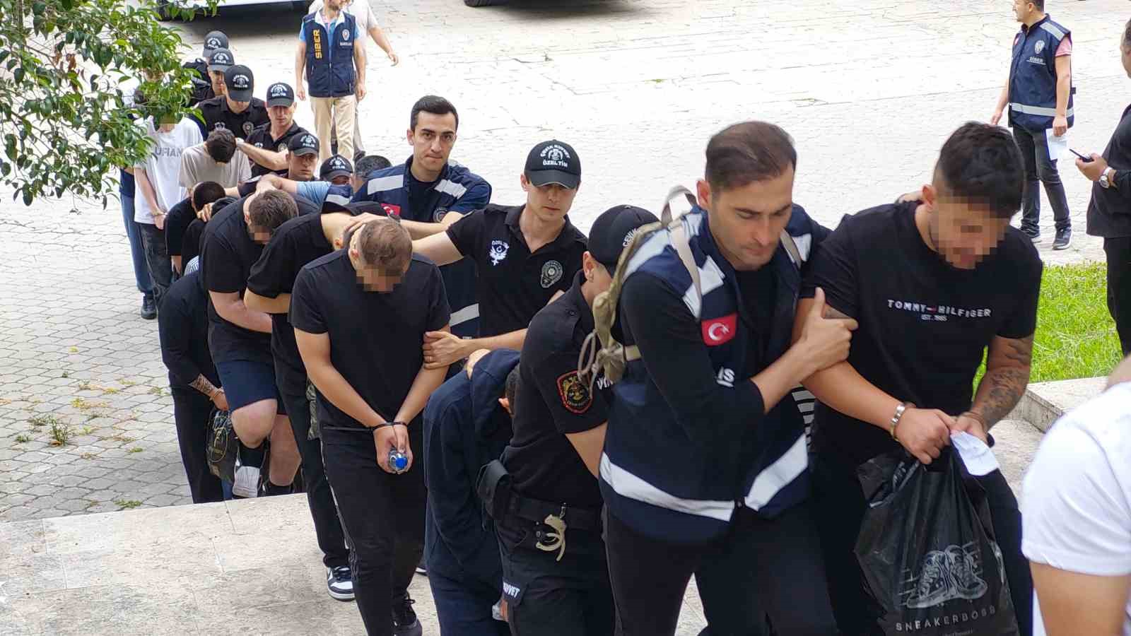 Samsun&rsquo;da yasa dışı bahisten 40 kişi adliyeye sevk edildi
