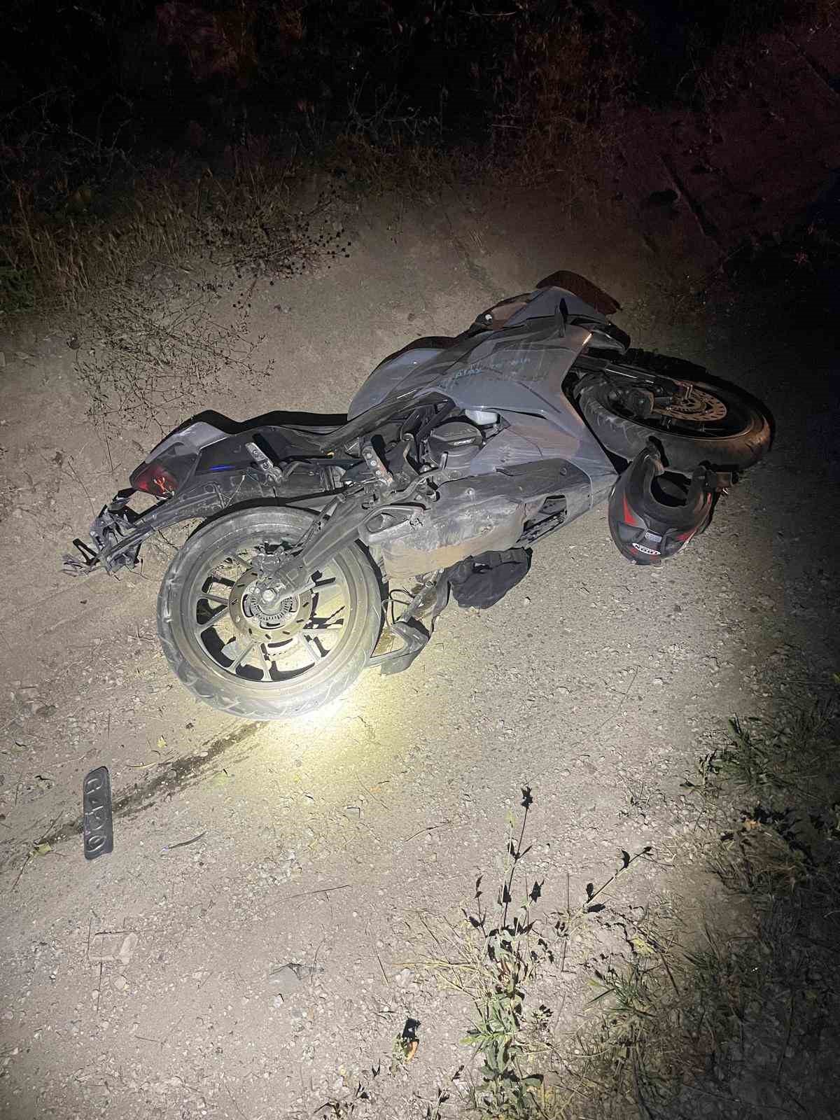 Ankara’da çekici ile çarpışan motosiklet sürücüsü öldü, yolcu ağır yaralı