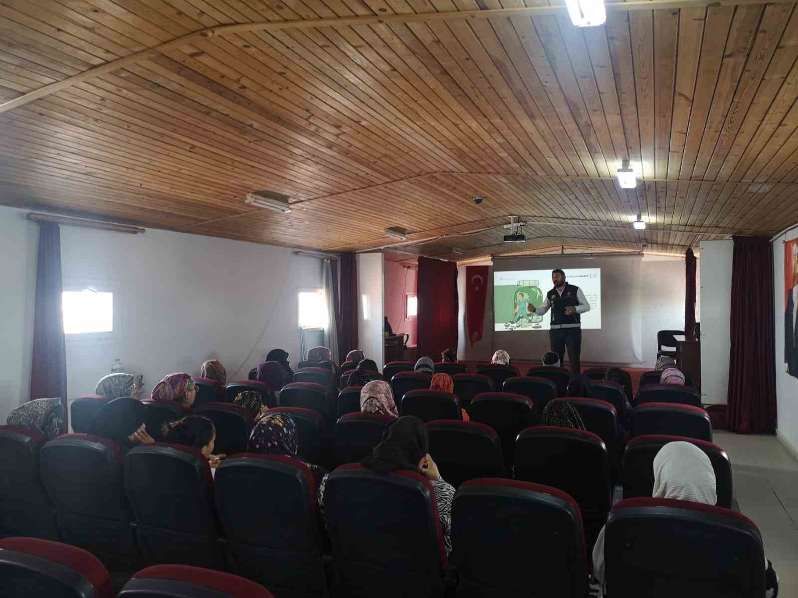 Adana&rsquo;da UYUMA uygulaması ve NARVAS projeleri anlatıldı
