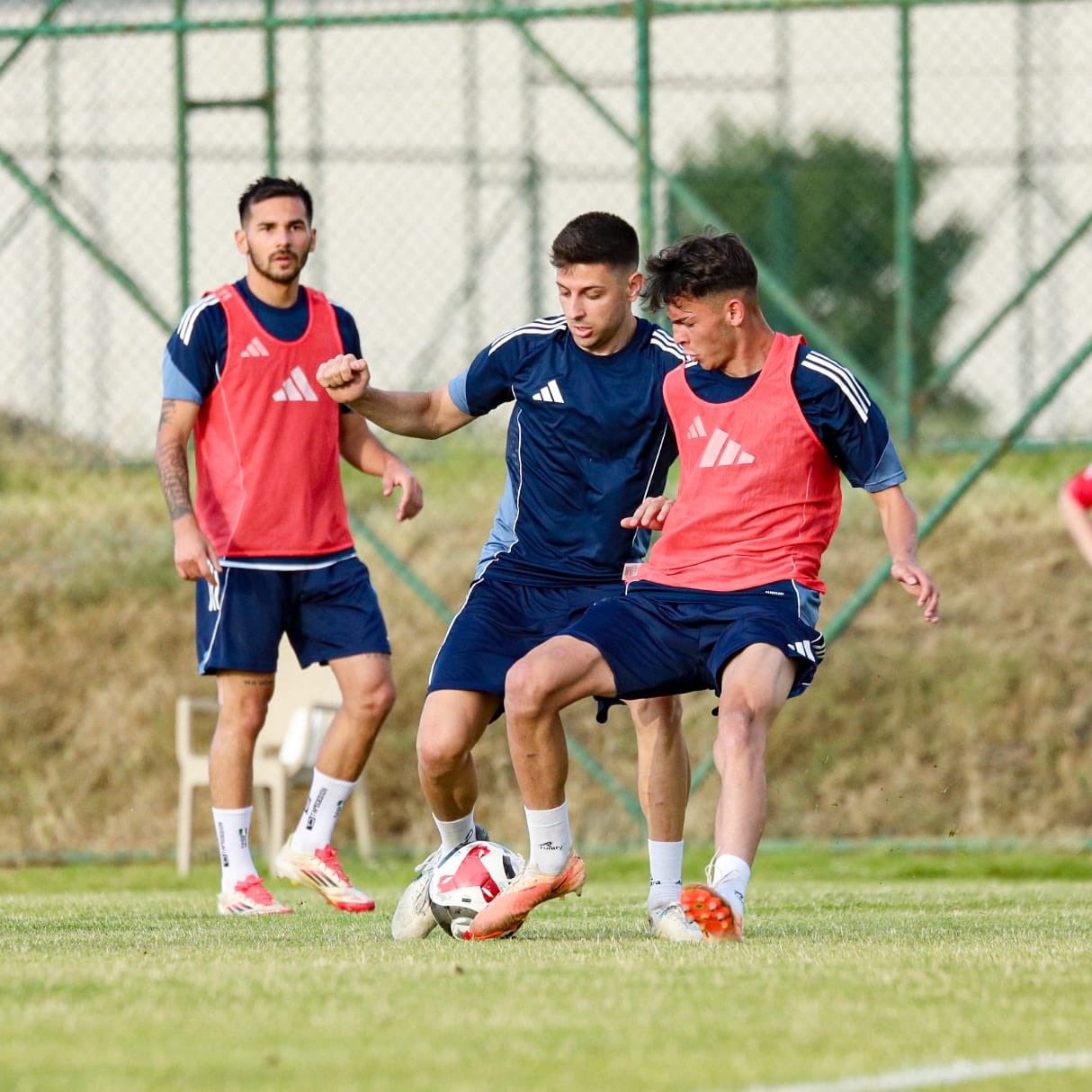 Serkan &Ouml;zbalta: "Bu sezon i&ccedil;in değil, kul&uuml;b&uuml;n geleceği i&ccedil;in transfer yapıyoruz"
