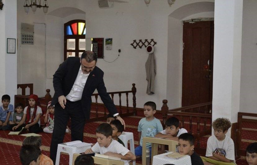 Kaymakam Ateş, Kur&rsquo;an Kursu &ouml;ğrencileri ile bir araya geldi

