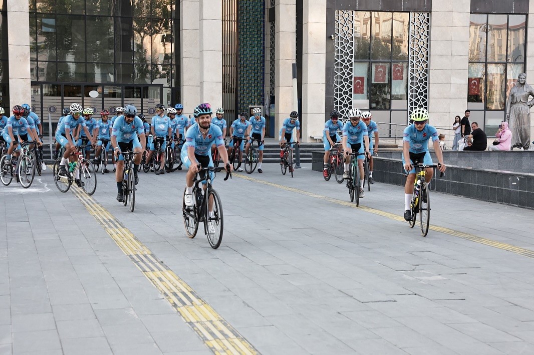 Şehit Ömer Halisdemir Bisiklet Turu kapsamında Kütahya’ya anlamlı ziyaret