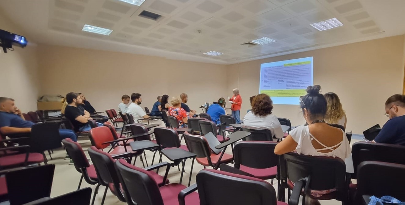 Nazilli Devlet Hastanesi&rsquo;nde sağlık &ccedil;alışanlarına &rsquo;Kuduz&rsquo; eğitimi
