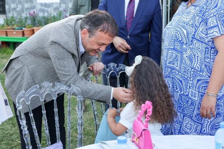 Vali S&ouml;zer&rsquo;den koruyucu ailelerle bir araya geldi
