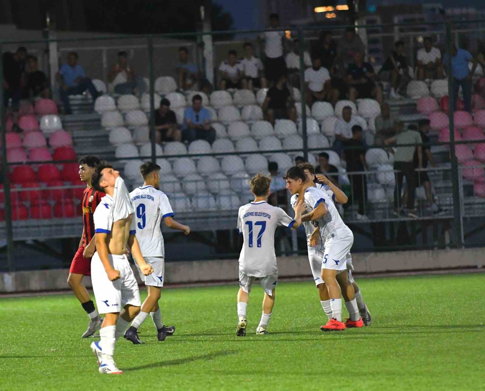 Yunusemre’nin U17’leri Türkiye Şampiyonası 2. Kademe için Uşak’ta mücadele edecek