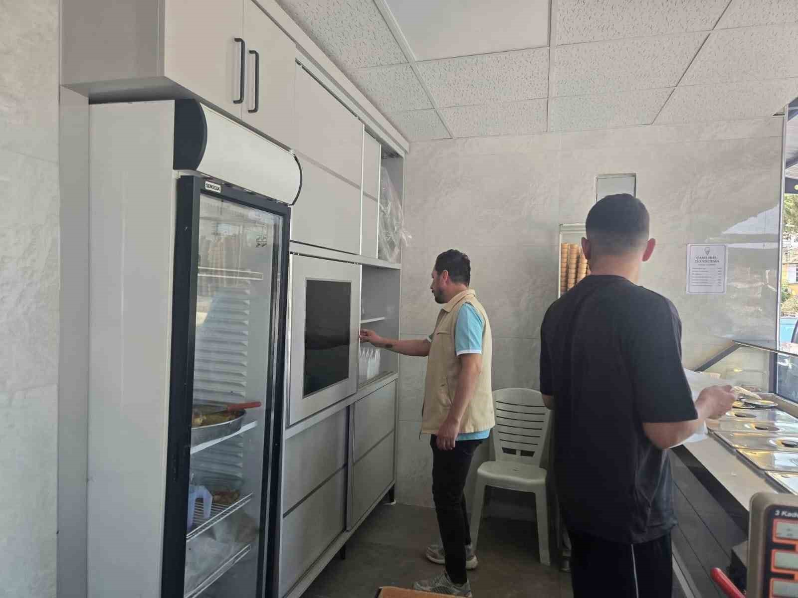 Bozdoğan’da tatlıcı ve dondurmacılara gıda denetimi