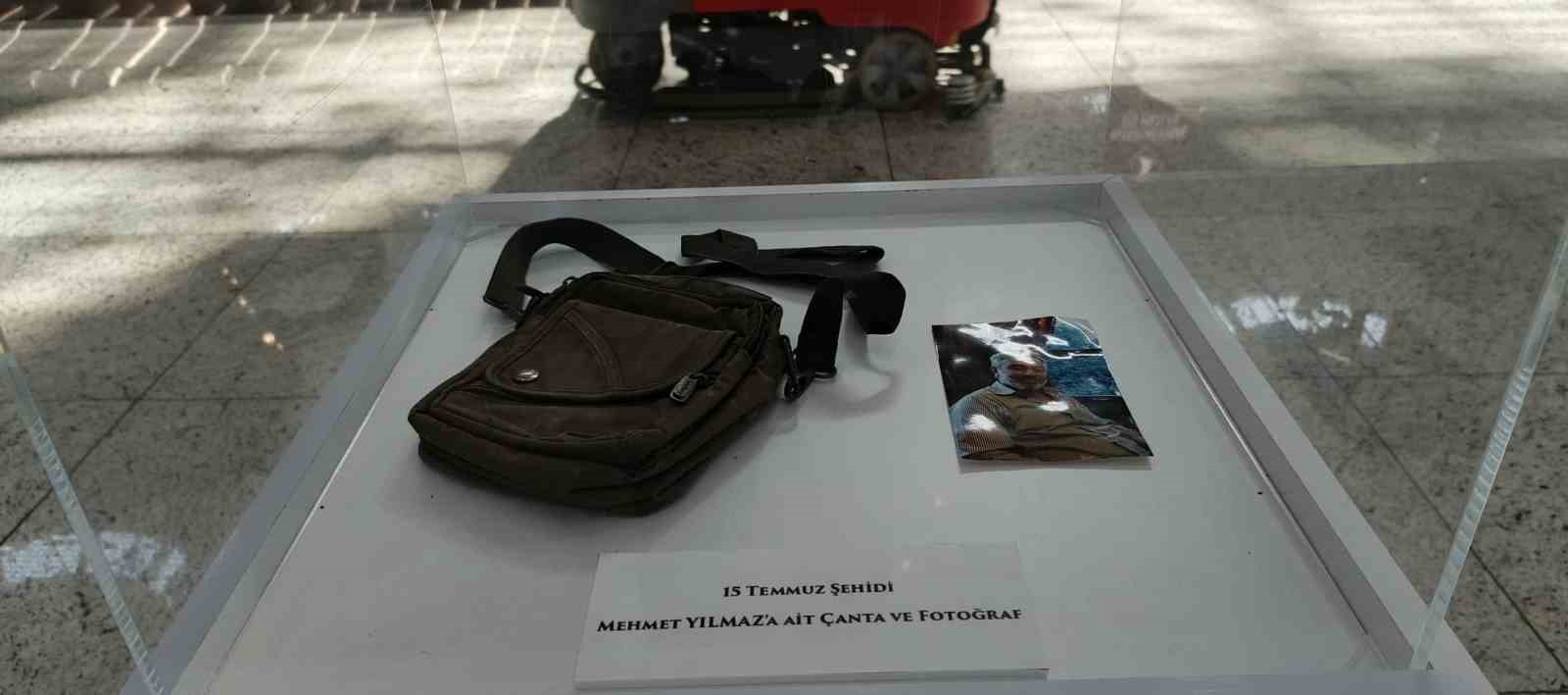 İstanbul Havalimanı’nda "15 Temmuz Demokrasi ve Milli Birlik Günü" sergisi açıldı