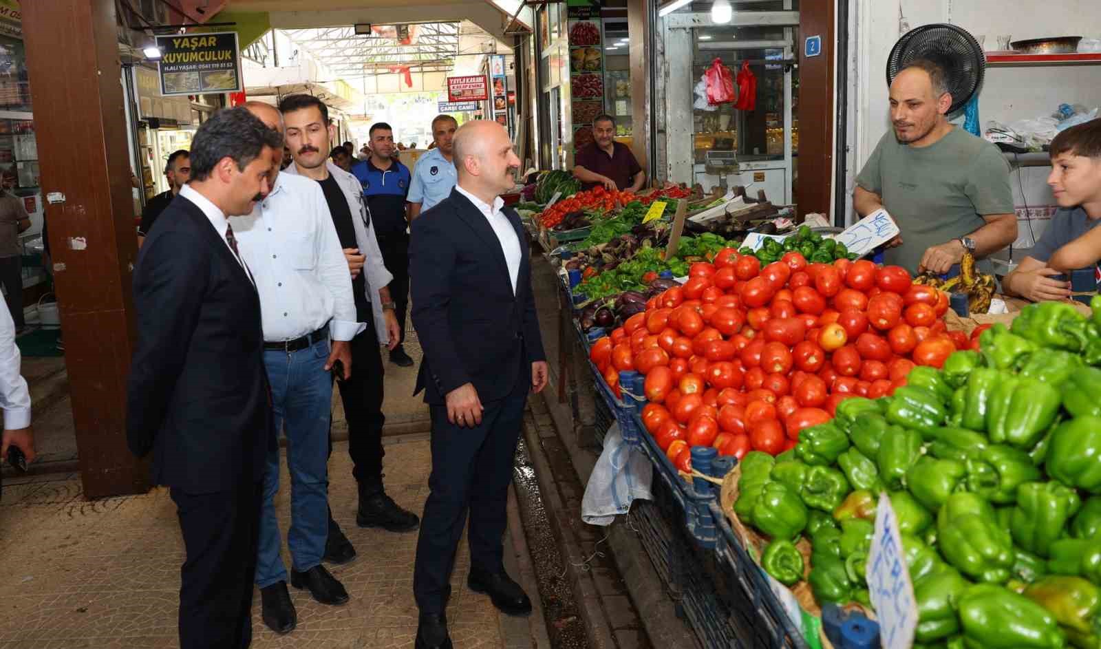 Vali Osman Varol, Besni esnafını ziyaret etti
