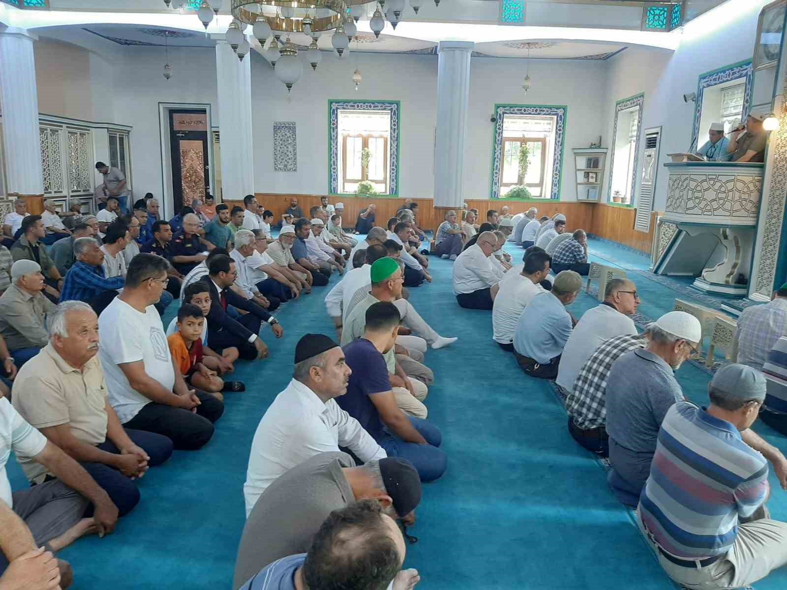 Kumluca&rsquo;da 15 Temmuz şehitleri dualarla anıldı
