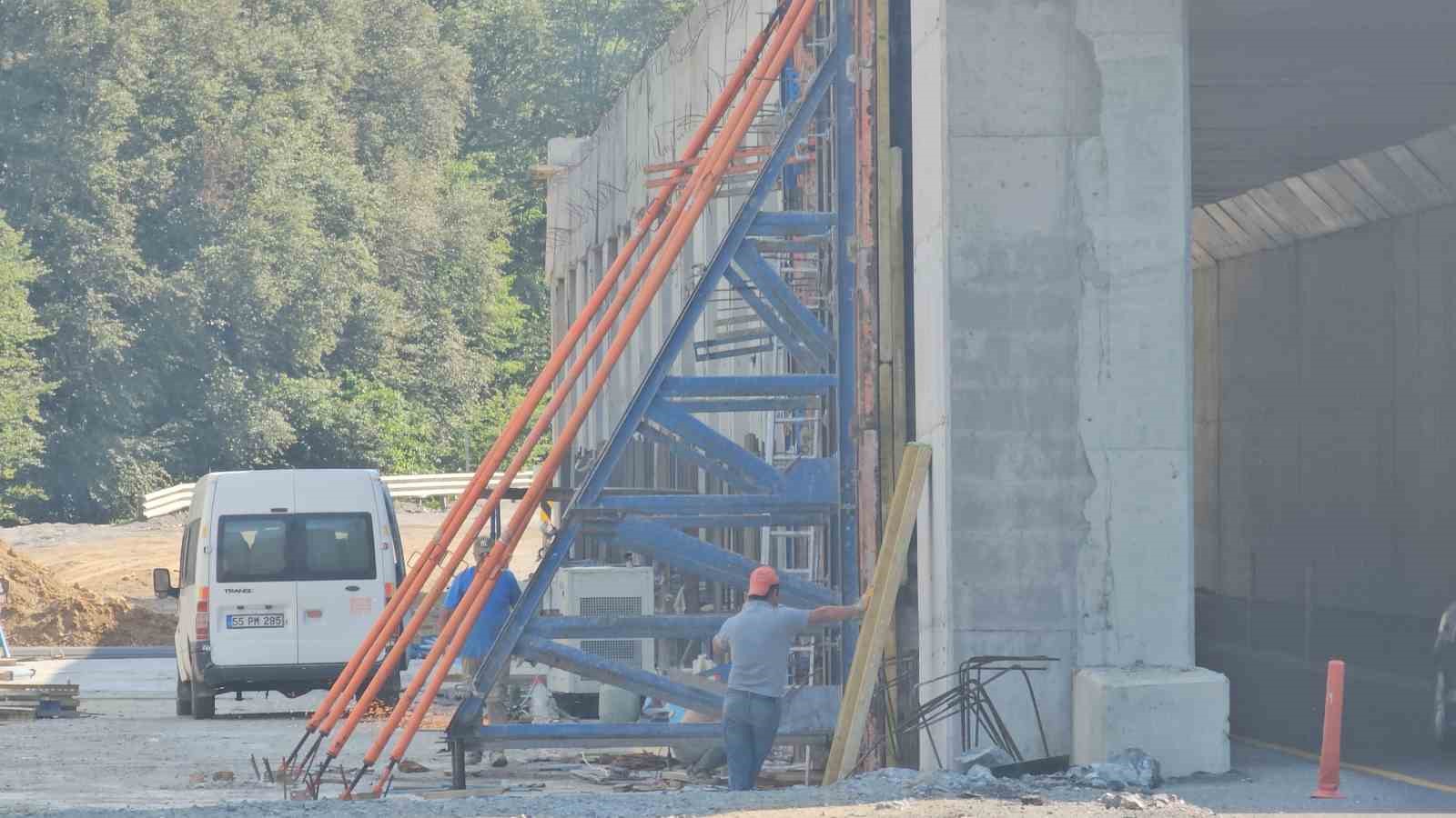 Heyelanın ardından ‘koruma tüneli’ çalışmaları hız kazandı