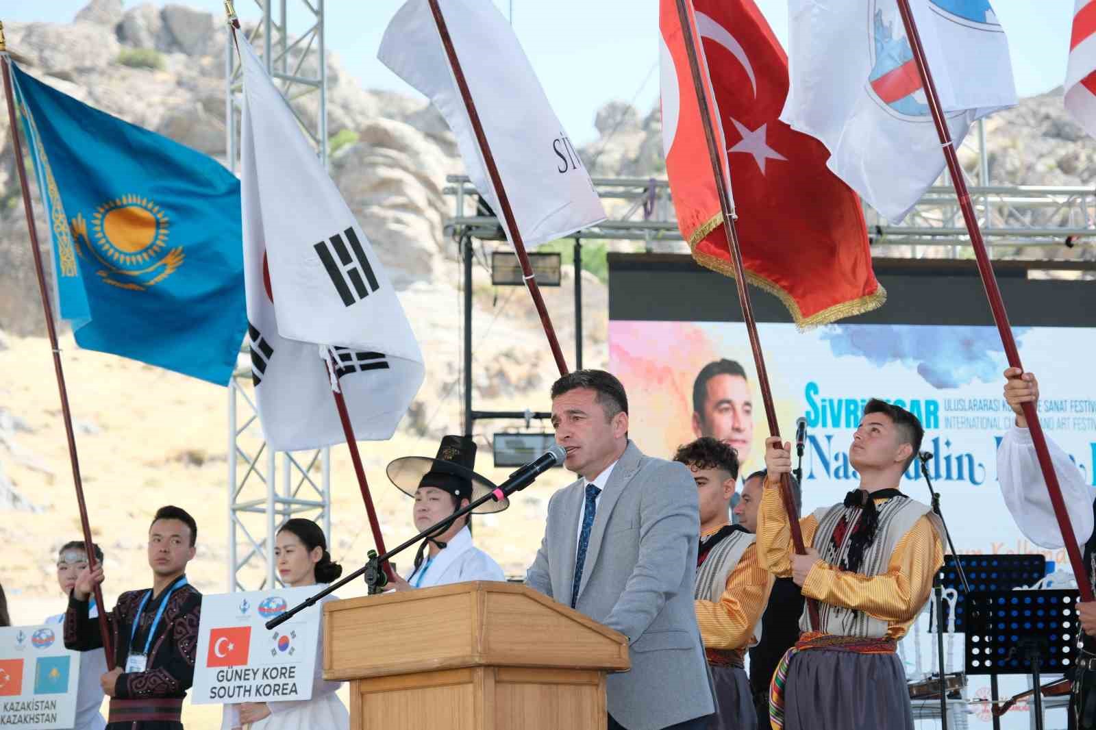 9.Uluslararası Nasreddin Hoca Kültür ve Sanat Festivali görkemli törenle açıldı