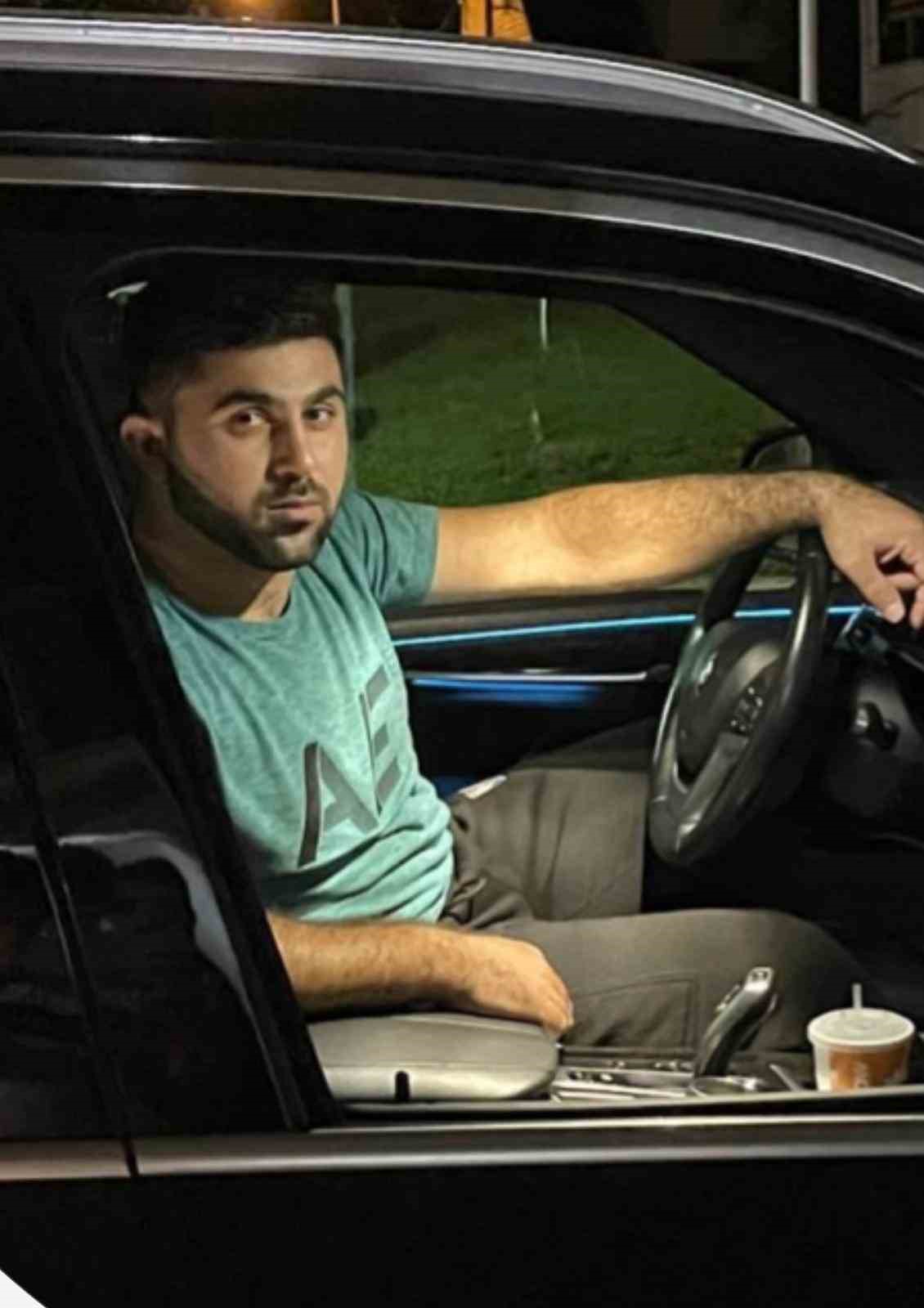 Amcaları tarafından &ouml;ld&uuml;r&uuml;len 2 kardeş defnedildi
