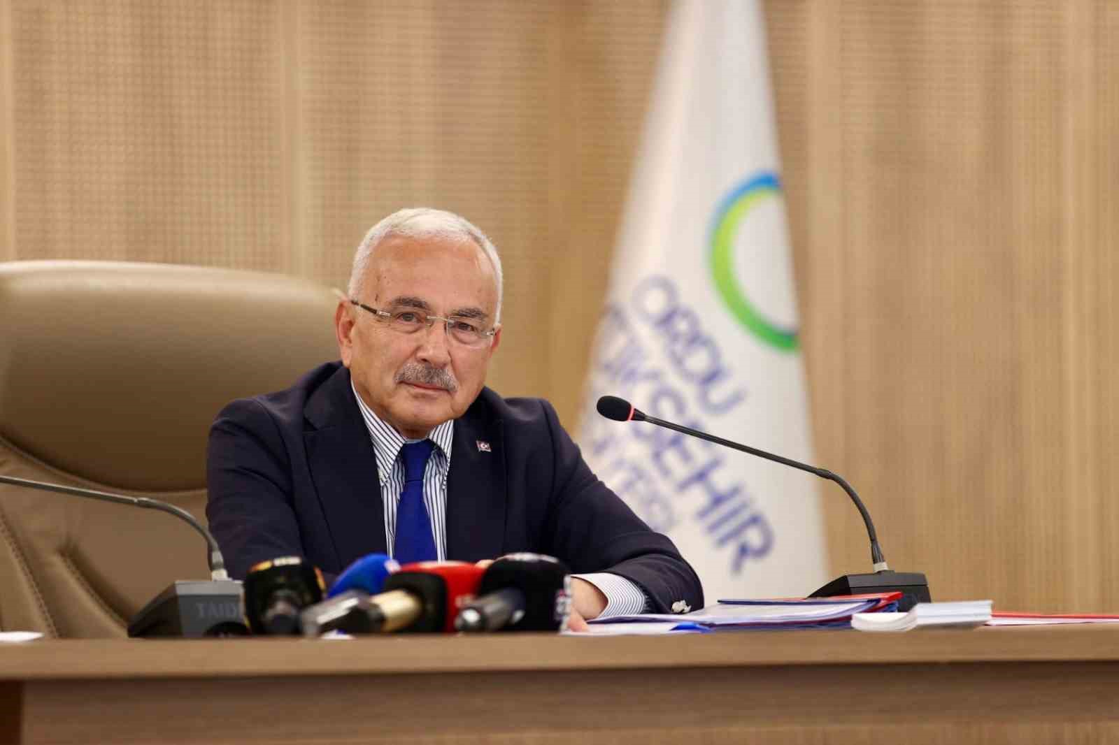 Başkan G&uuml;ler&rsquo;den Ferrero&rsquo;ya karşı tarihi fındık m&uuml;cadelesi: "Bu bir milli duruştur"
