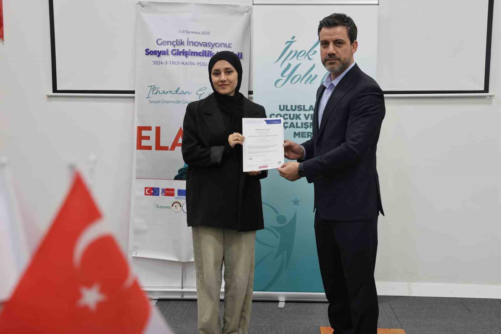 Doğu bölgesinin dört bir yanından gelen gençler Elazığ’da geleceği tasarladı