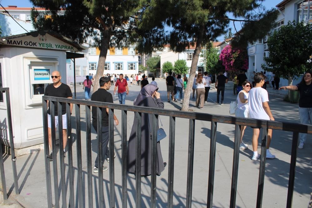 Aydın LGS’de gururlandırdı: 8 öğrenci tam puan aldı