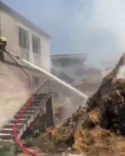 Kahramanmaraş’ta samanlık yangını