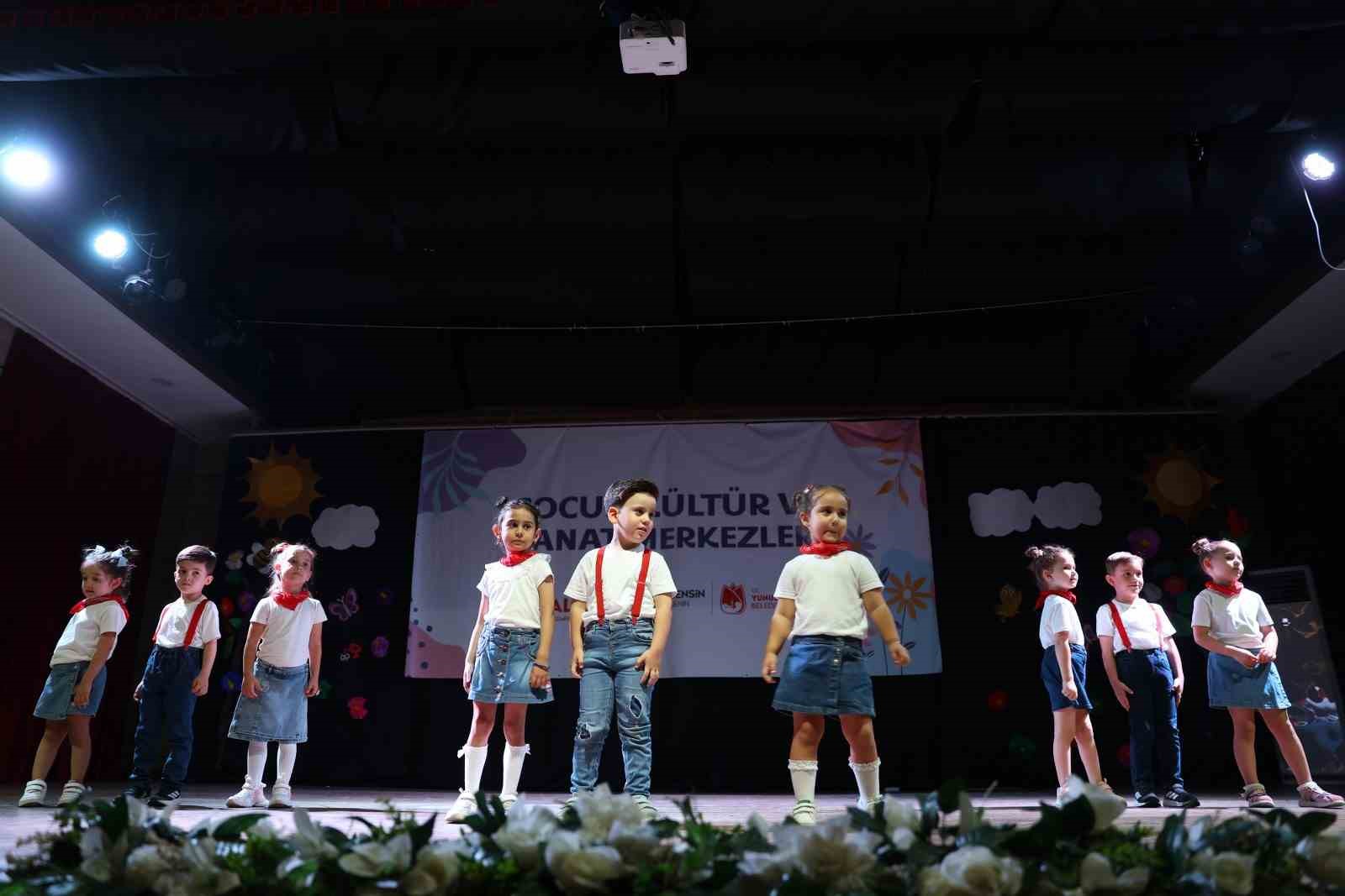 Yunusemreli miniklerden unutulmaz yıl sonu gösterisi