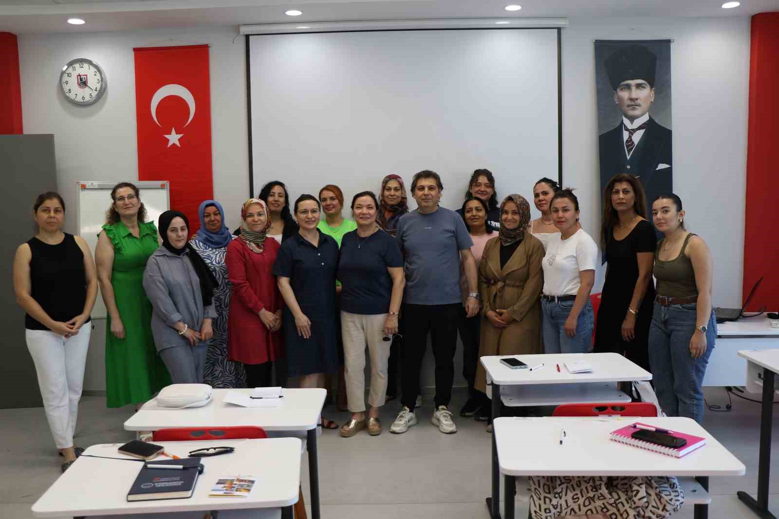 Kadın istihdamına katkı sağlayan eğitimde teorik aşama tamamlandı