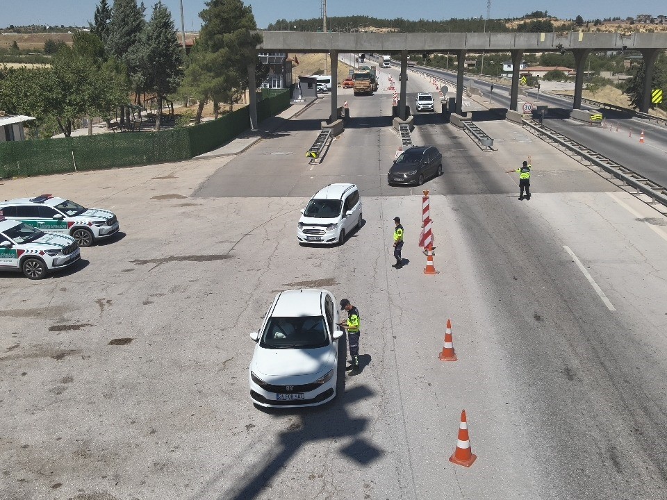 Gaziantep&rsquo;te 215 araca 356 bin TL ceza
