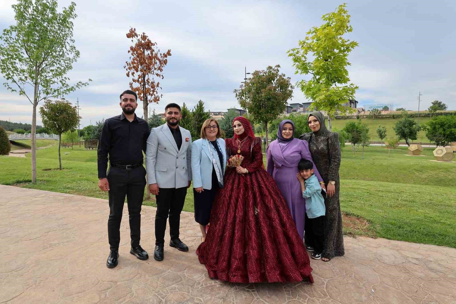 Gaziantep Büyükşehir’den yeni evli çiftlere unutulmaz bir hediye