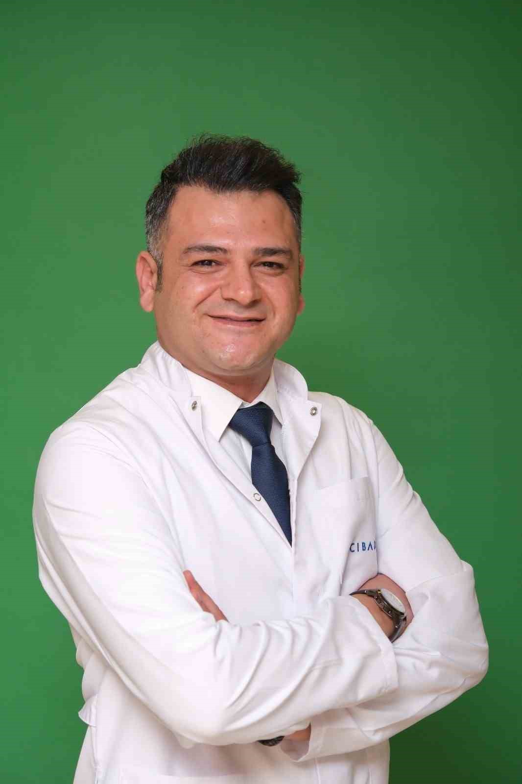 Estetik Cerrahı Öner: "Meme estetiği, yaşam kalitesini etkileyen tıbbi bir süreç"