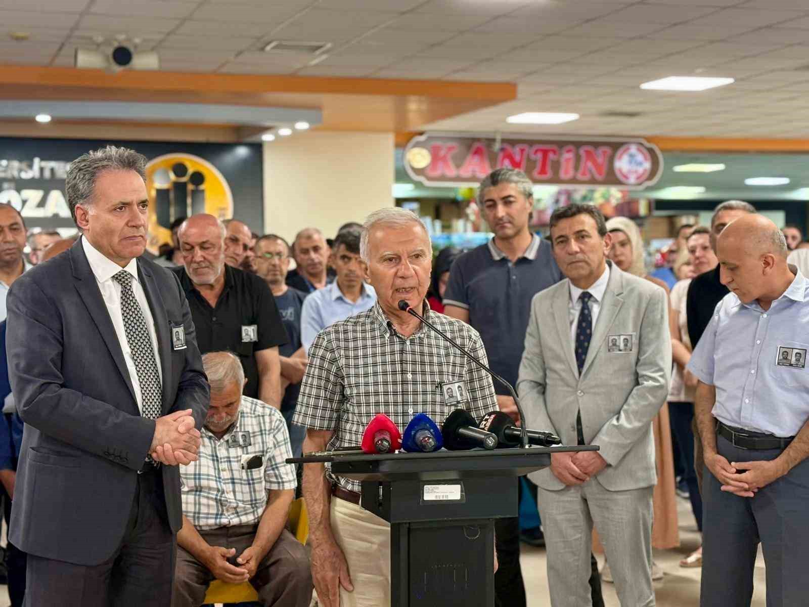 Kazada hayatını kaybeden sağlık g&ouml;revlilerine h&uuml;z&uuml;nl&uuml; veda
