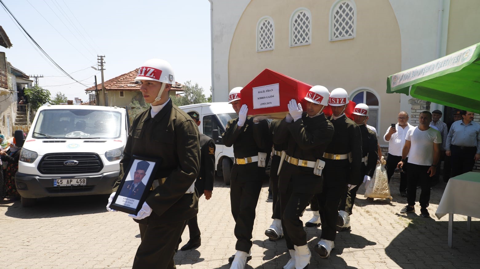 Kıbrıs gazisi Manisa’da törenle toprağa verildi