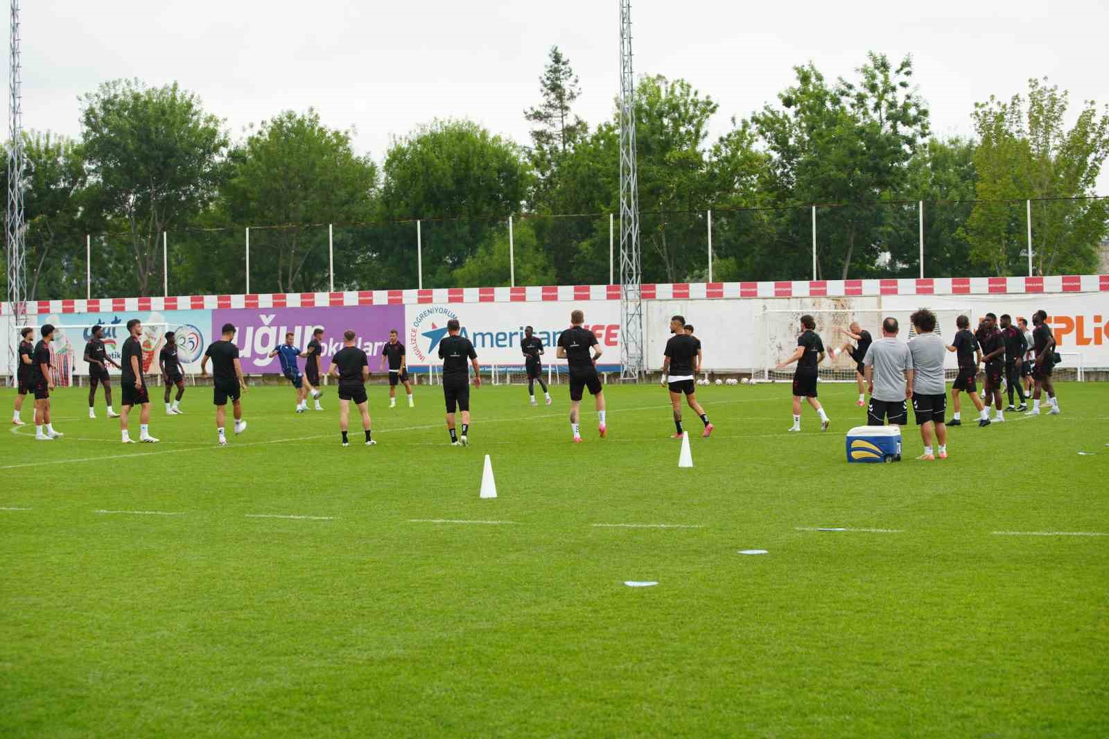 Zeki Yavru: "Bu ligde kolay fikstür, zor fikstür diye bir şey yok"