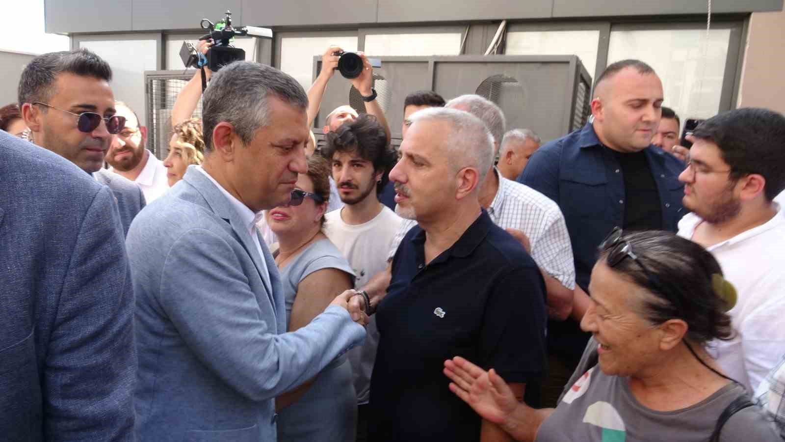 CHP Genel Başkanı Özel’den Antalya’da tutuklu bulunan Böcek’e ziyaret