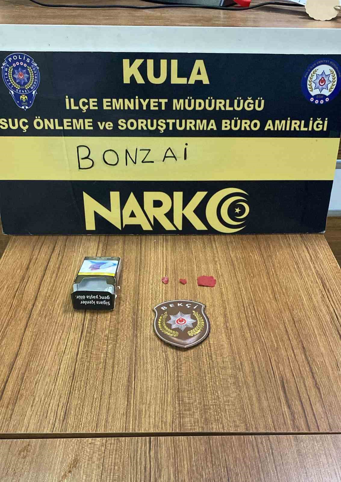 Kula’da gece kartallarından uyuşturucuya geçit yok: 2 tutuklama