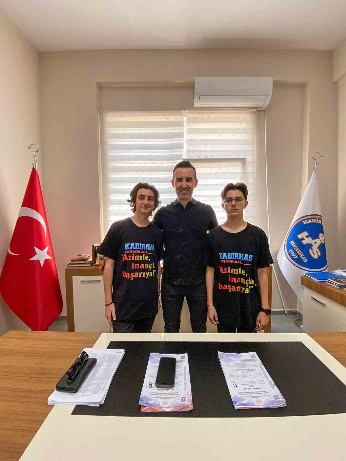 Kadir Has Ortaokulu’ndan Türkiye birinciliği gururu