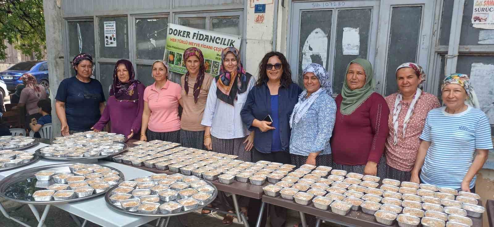 Tarsus’ta imece usulü aşure ikramı