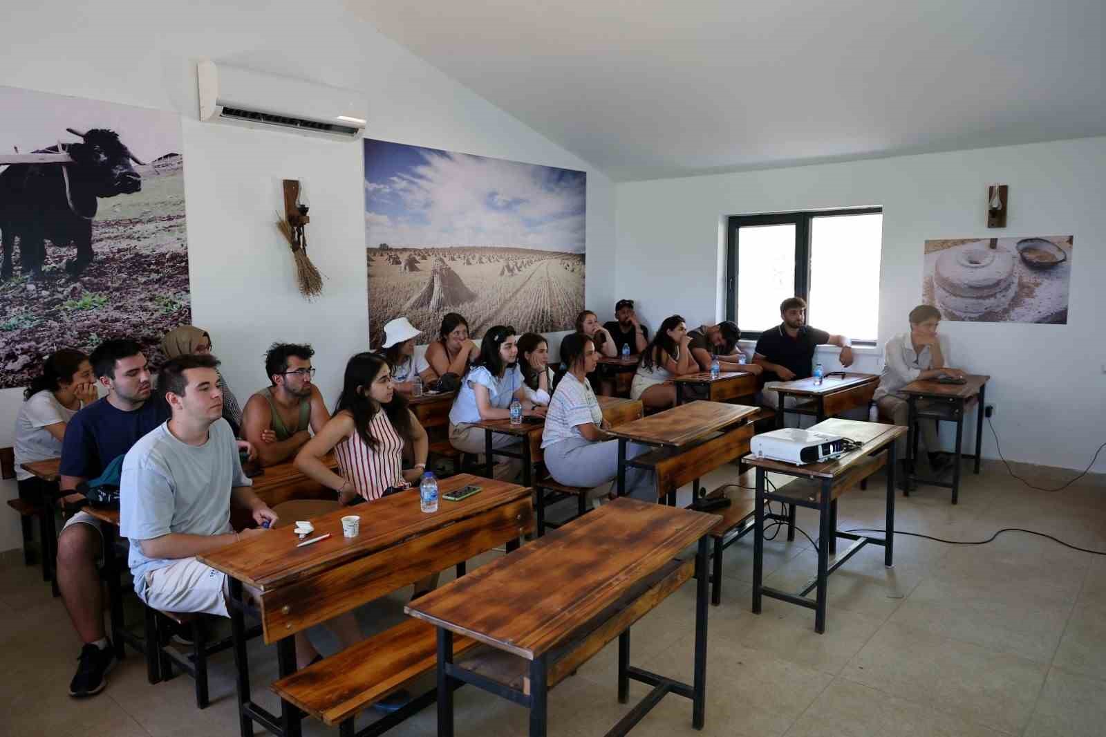 Gen&ccedil;lik ve Tarım Kampı&rsquo;nın birinci d&ouml;nemi tamamlandı
