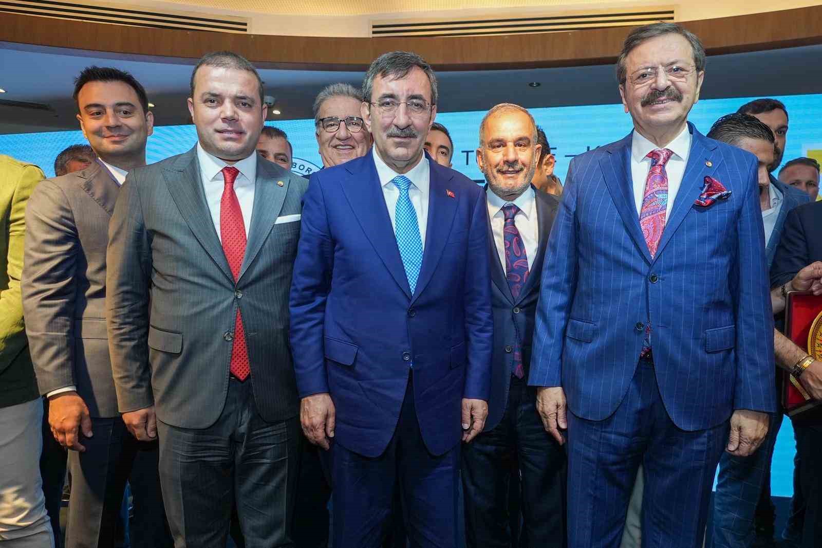 Başkan Alan, KKTC Ekonomi Konferansı&rsquo;na  katıldı
