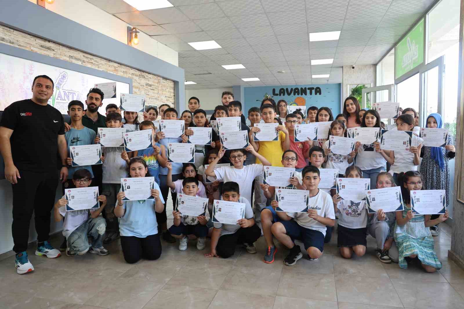 Gakgo Spor Kulübü’nde başarı gösteren 67 sporcuya sertifikaları verildi