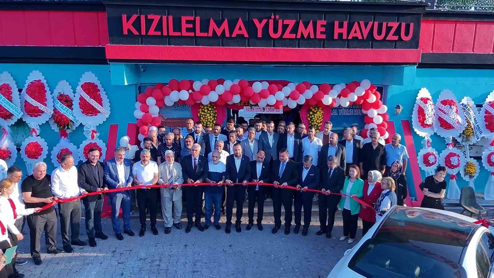 Kızılelma yüzme havuzu hizmete açıldı
