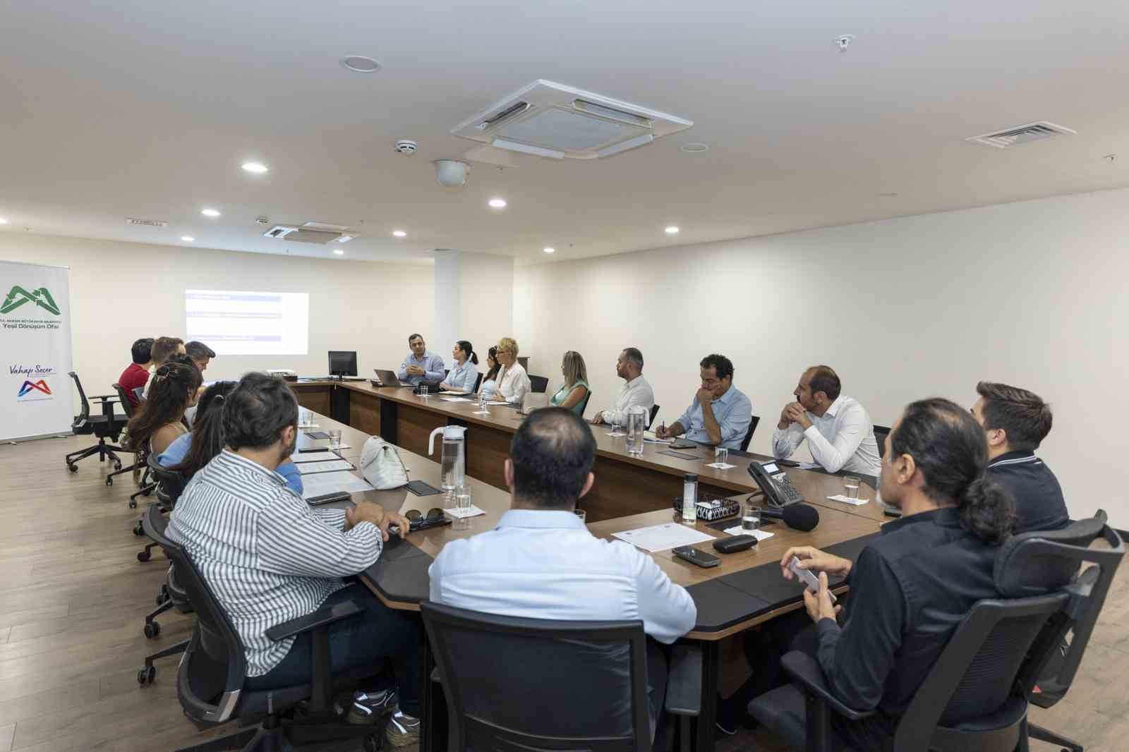 Mersin&rsquo;de kurumlar yeşil d&ouml;n&uuml;ş&uuml;m i&ccedil;in buluştu
