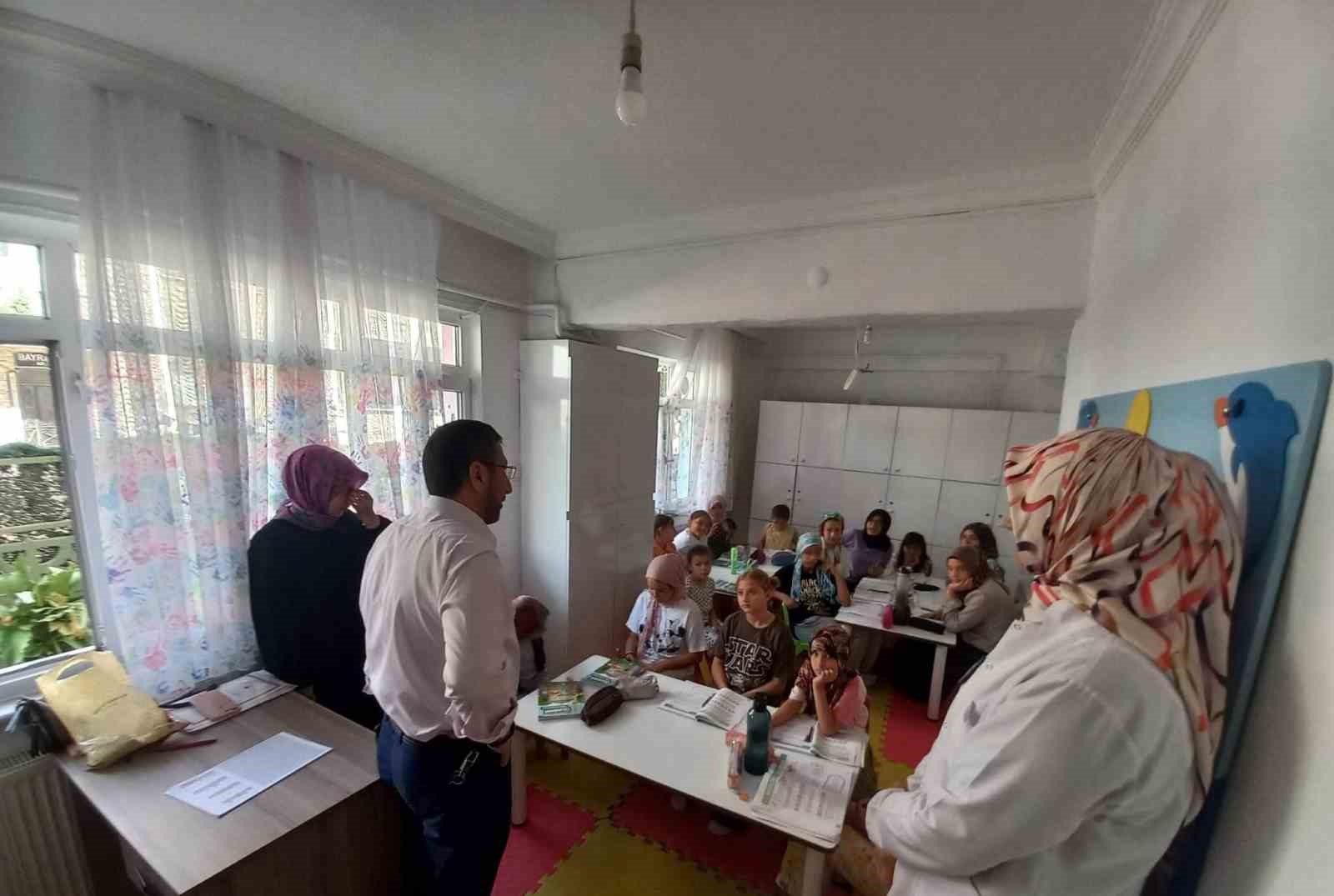 Bandırma&rsquo;daki camilerde yaz kurslarına yoğun ilgi

