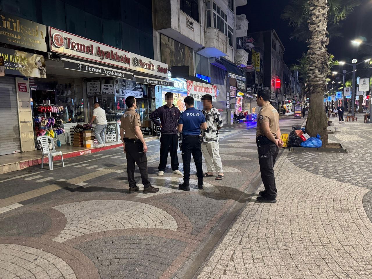 Karasu&rsquo;da &lsquo;Huzur Uygulaması&rsquo;nda uyuşturucu ele ge&ccedil;irildi: 2 g&ouml;zaltı
