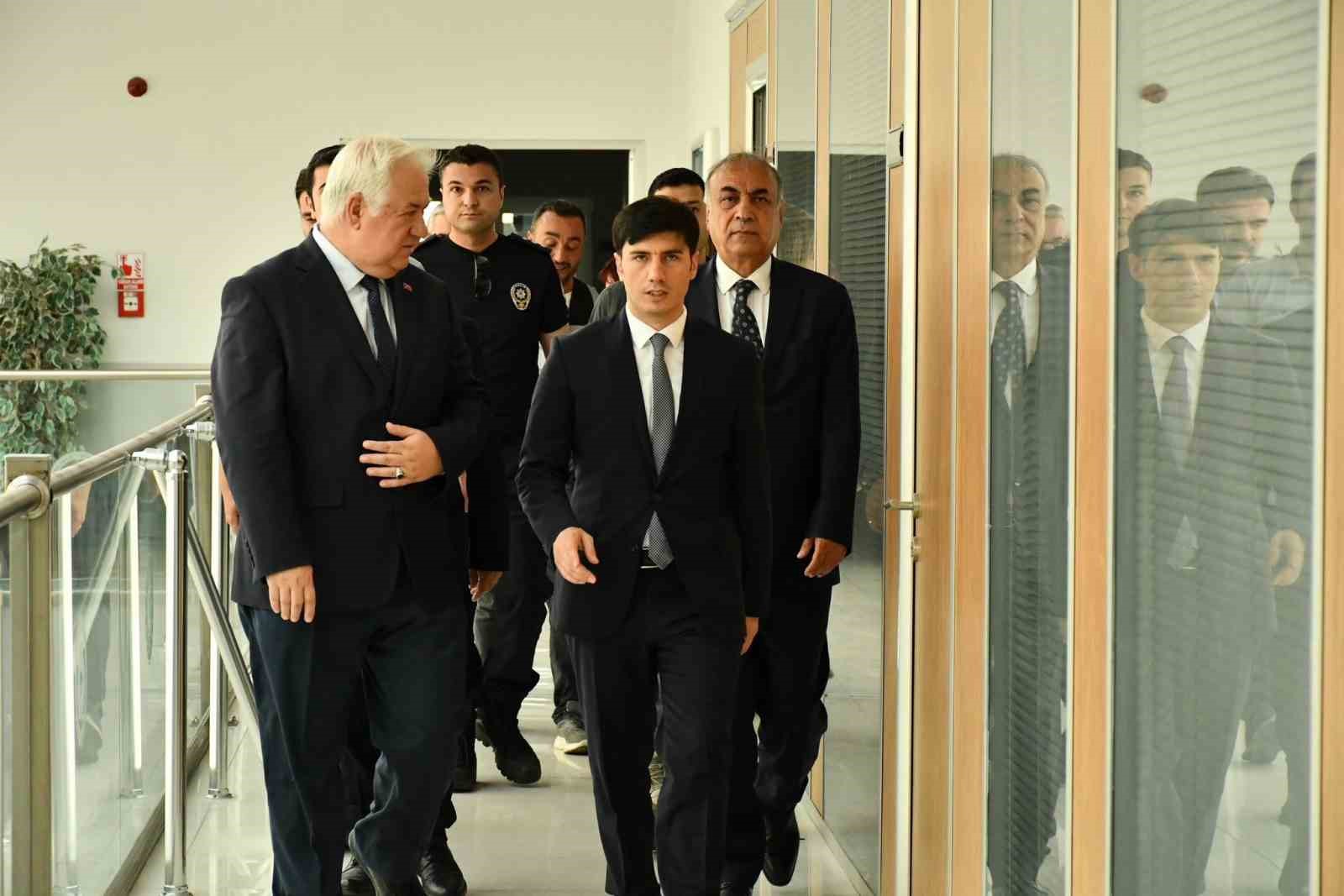 Aralık Kaymakamı Fatih Gülnar’dan Dilucu Gümrük Müdürlüğüne ziyaret