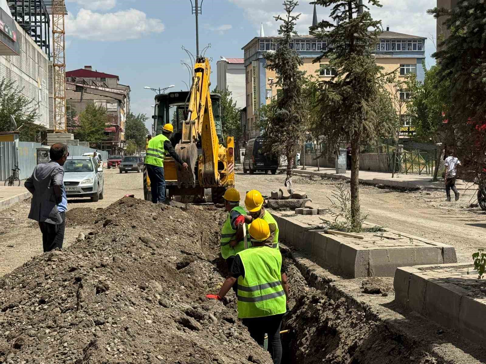 Aras Elektrik, Patnos&rsquo;ta altyapı &ccedil;alışmalarına başladı
