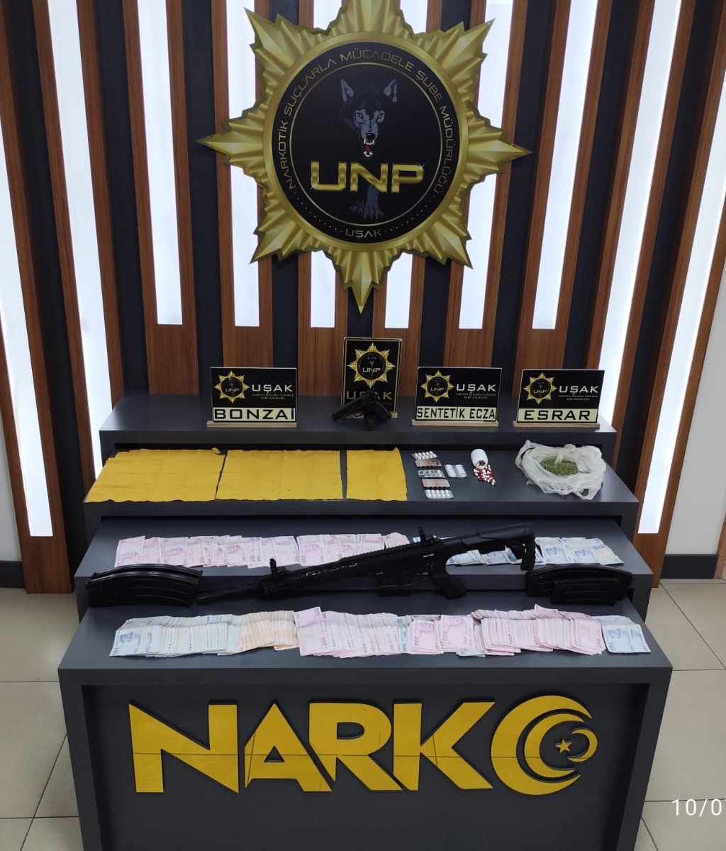 Uşak&rsquo;ta &ccedil;ok sayıda uyuşturucu ele ge&ccedil;irildi
