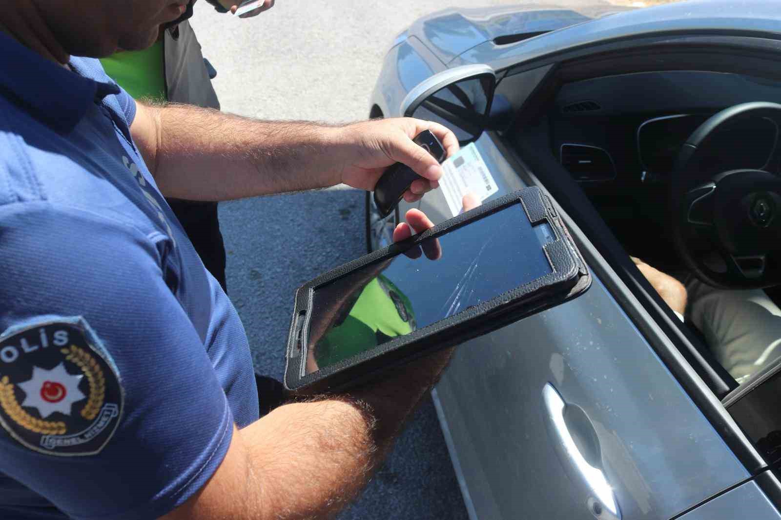 Burdur’da asayiş uygulamalarında 2 haftada 39 aranan şahıs yakalandı