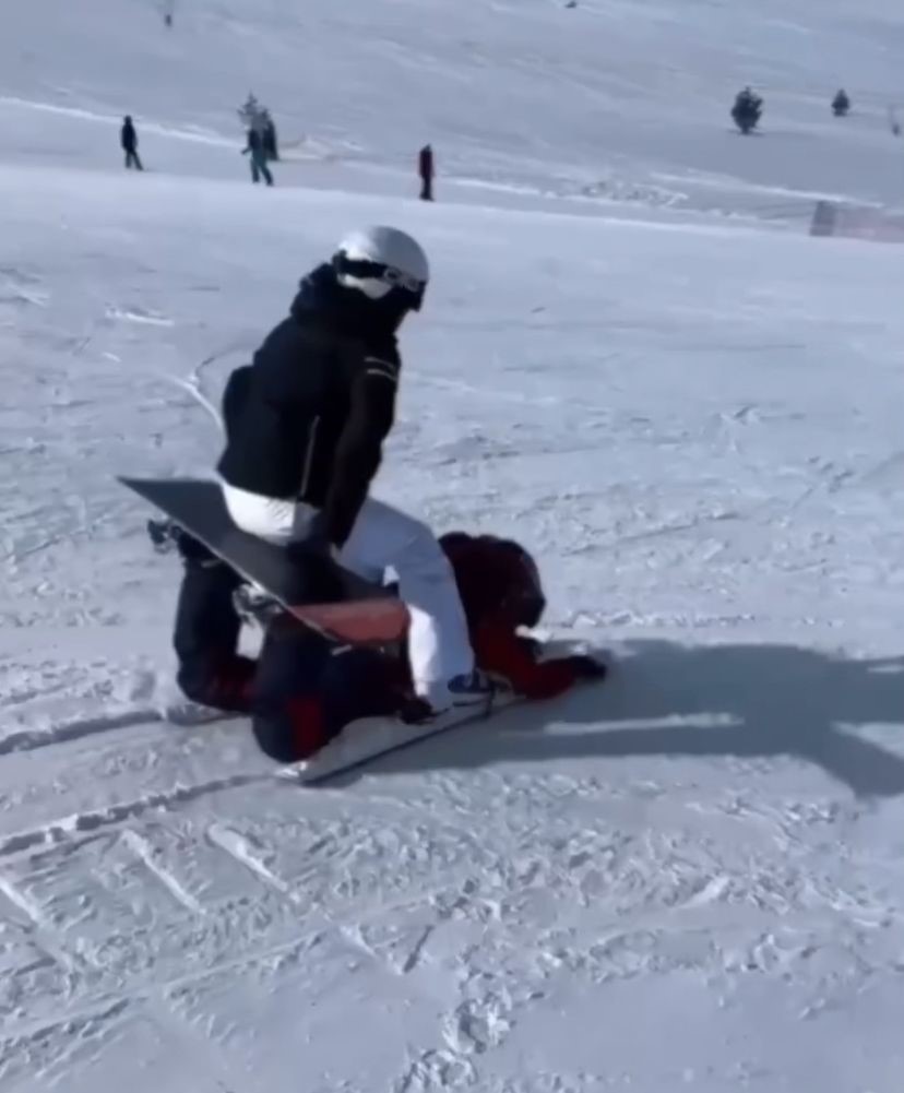 Bolu&rsquo;daki otel yangını davasında acılı anne: "&Ccedil;ocuklarımın mezarına &ccedil;i&ccedil;ek bırakırken yanlarında kendime de mezar aldım beni &ccedil;eksin diye"
