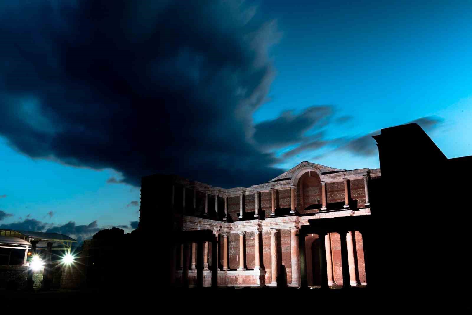 AK Parti’li Mücahit Arınç: "Gözbebeğimiz Sardes artık dünya mirası"