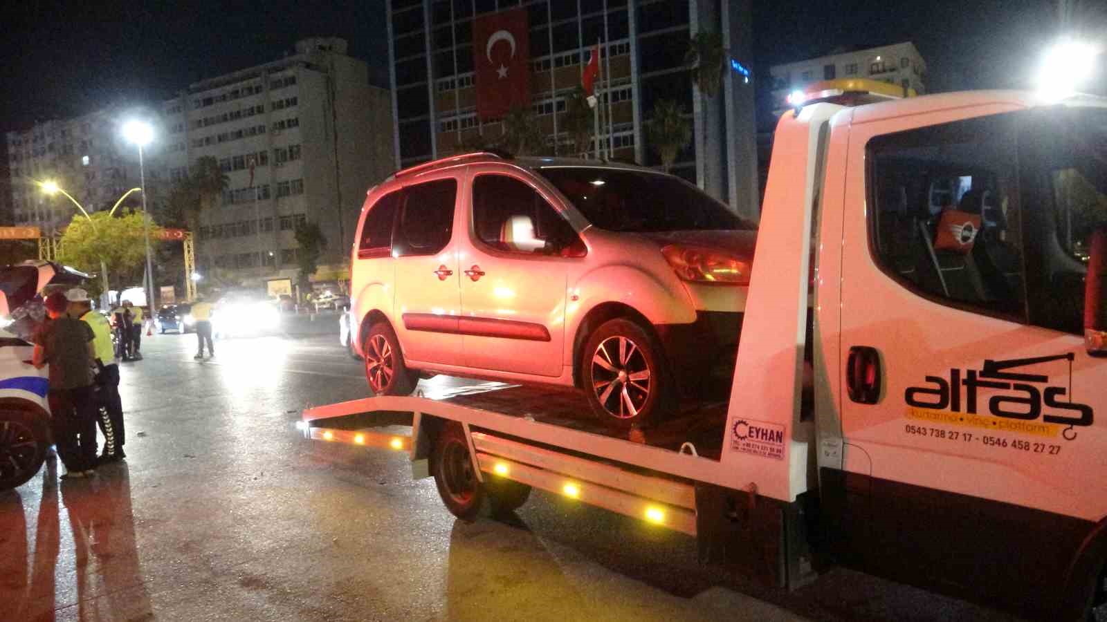 Adana’da alkol ve ışık donanımı uygulaması: 98 kişiye 596 bin 659 TL ceza
