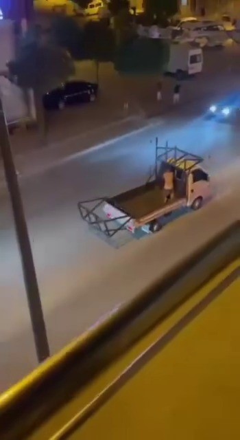 Kadınlara rahatsızlık verdiği iddia edilen şahsa mahalle dayağı