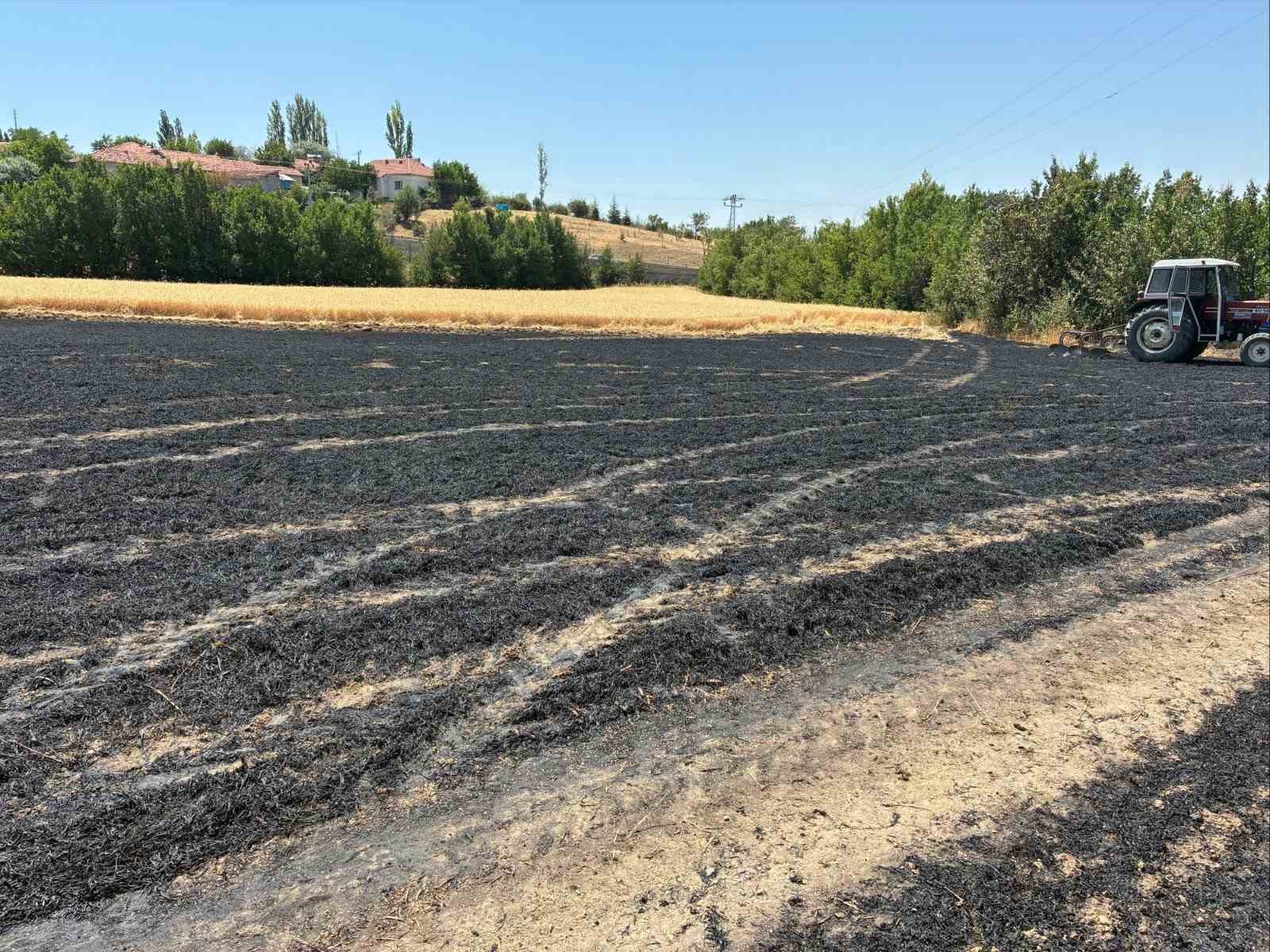 Kopan ÇEDAŞ kablosu yangına neden oldu
