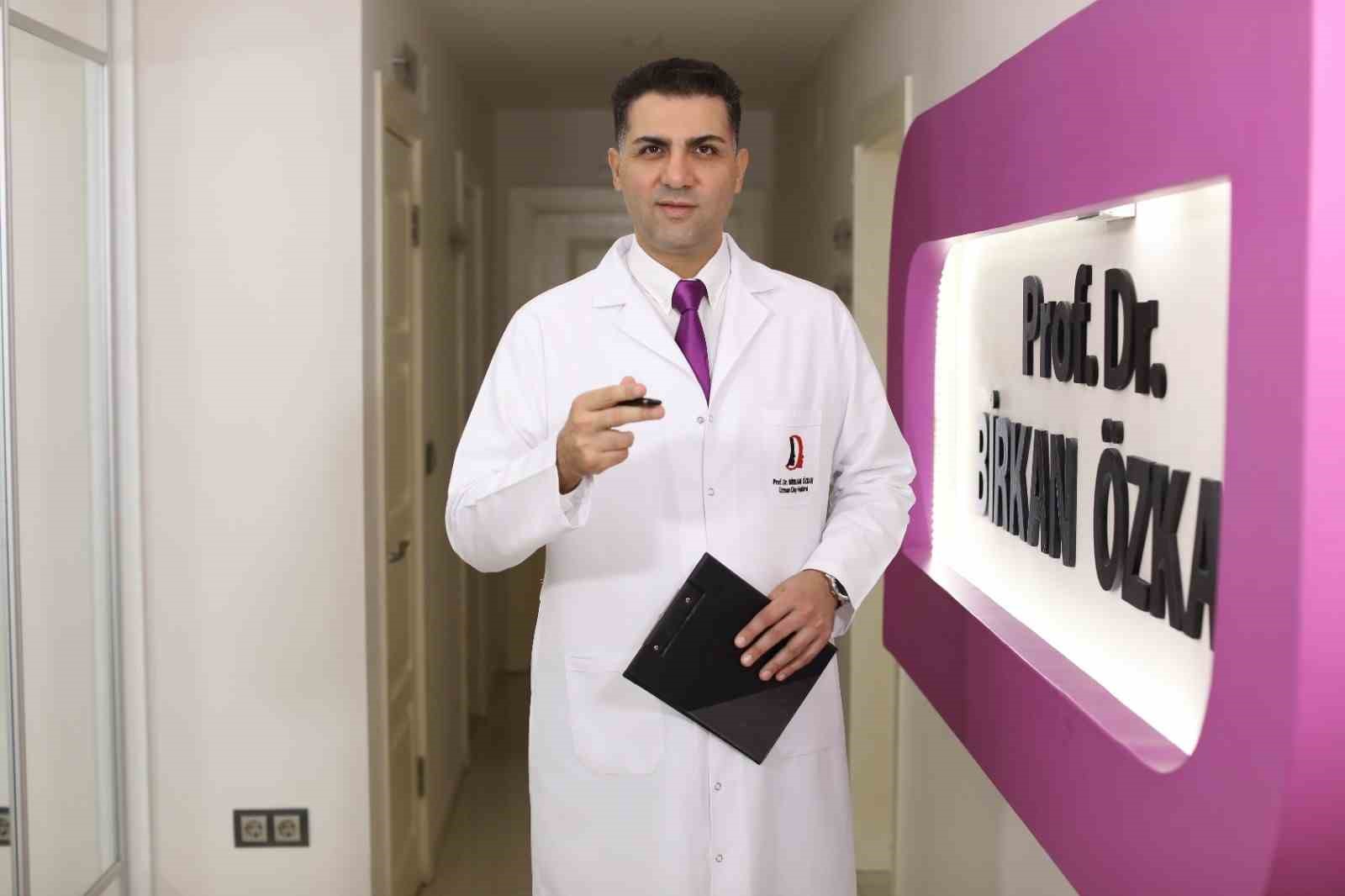 Prof. Dr. Özkan: &quot;Diş koltuğunda öğürme refleksi mi yaşıyorsunuz? Nedeni bağırsaklarınız olabilir&quot;